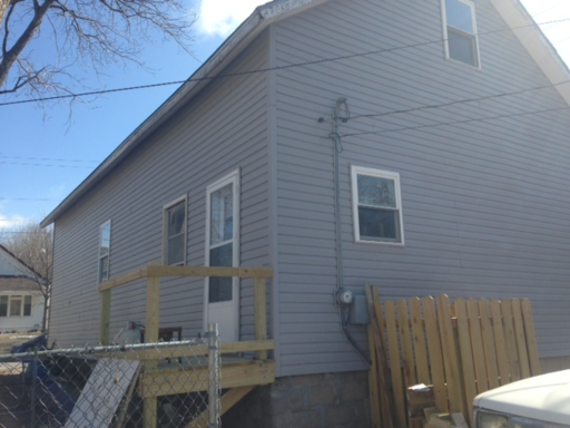 912 S 31st St - Photo 3 of 3