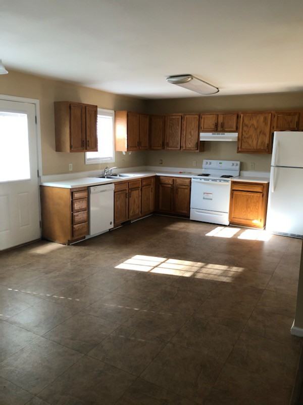 75 Peachtree St #1 - Photo 3 of 9