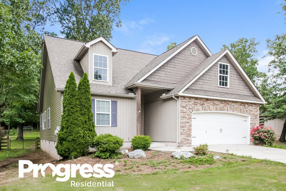 305 Talon Dr Se - Photo 3 of 15