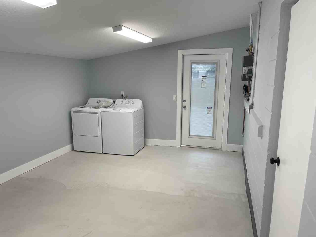 330 Avenida Del Sol - Photo 2 of 12