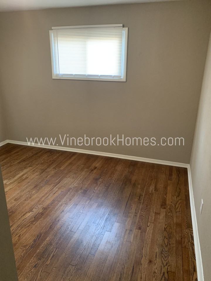 4607 Mersington Ave - Photo 2 of 7