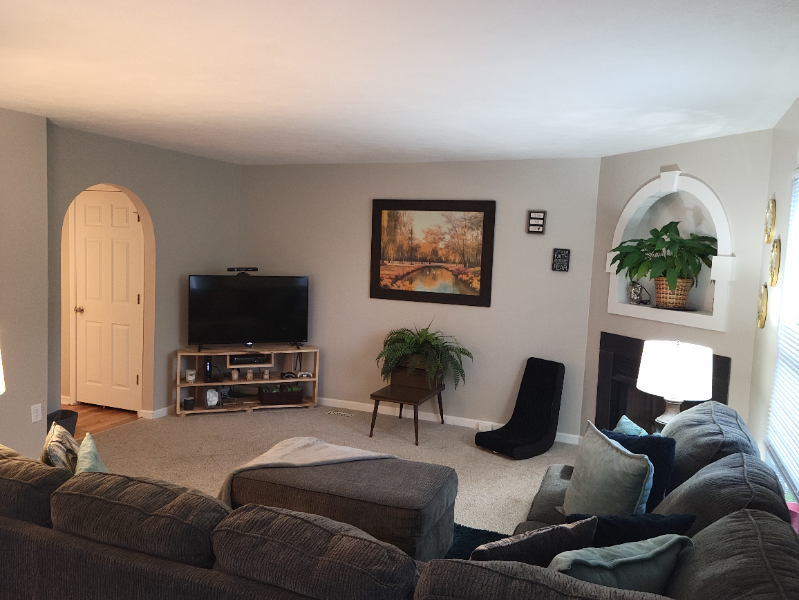 701 Pine Valley Dr - Photo 2 of 12