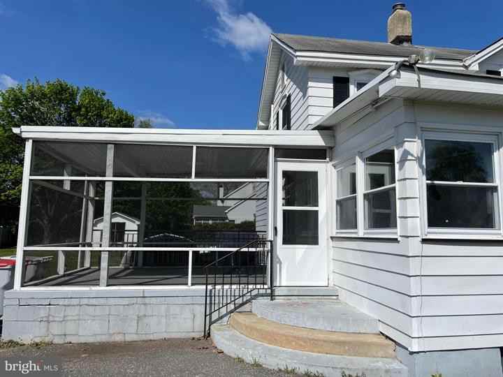 1455 E Wheat Rd - Photo 2 of 7