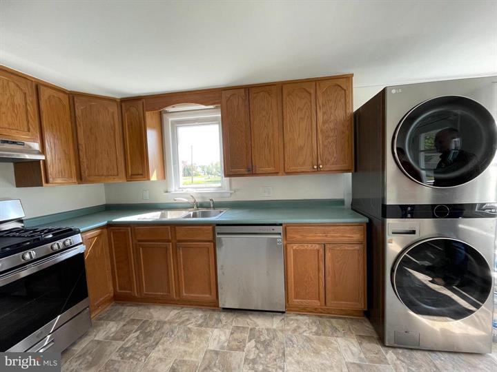 1455 E Wheat Rd - Photo 3 of 7