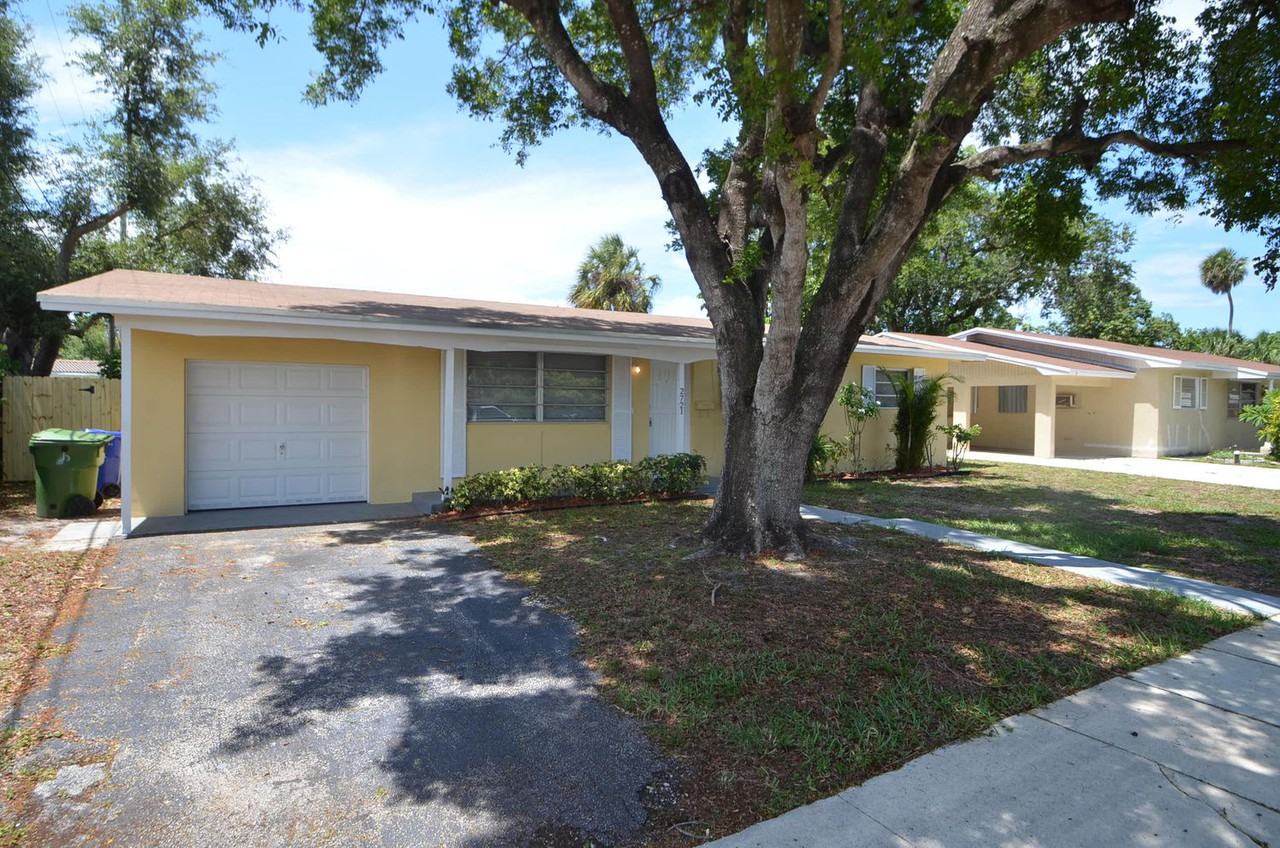 2721 Sw 16th Ct - Photo 3 of 21