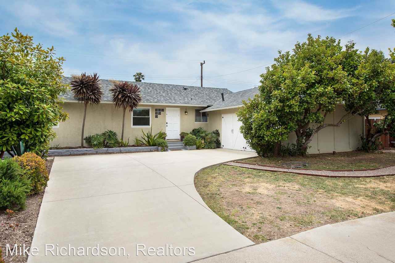 7641 Anchor Dr - Photo 2 of 20