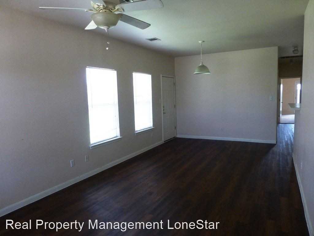 2831 Southampton Way - Photo 3 of 13