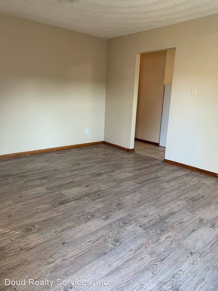 1016 East Balview Ave - Photo 3 of 11