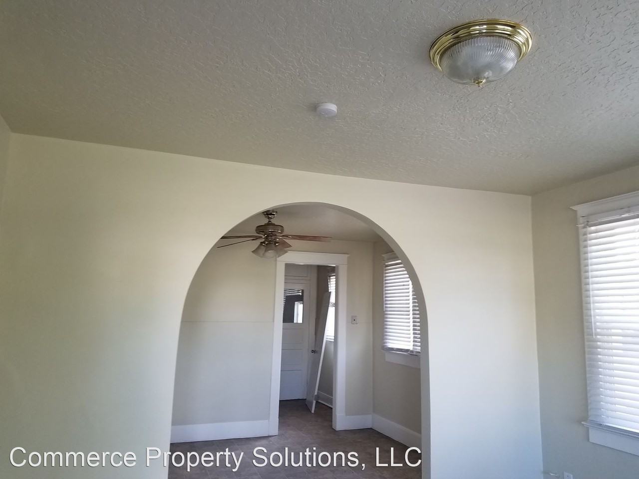 372 N 500 W - Photo 2 of 12