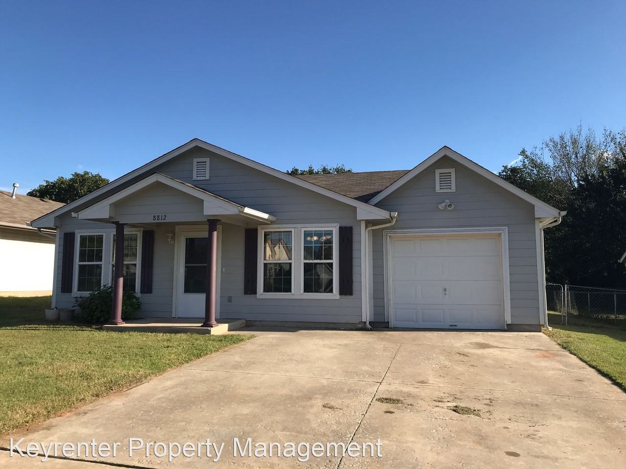 8812 Ne 45th St - Photo 2 of 32