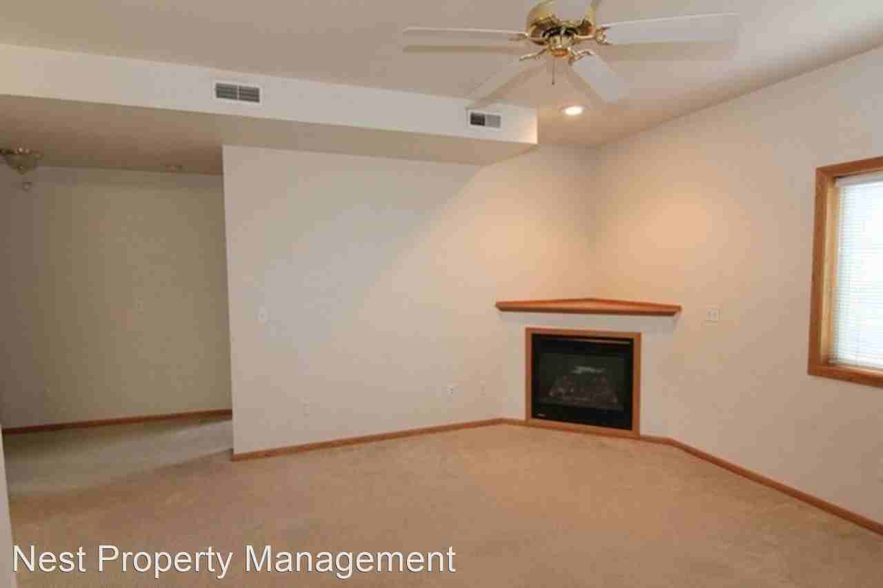 930 23rd Avenue Pl - Photo 3 of 3