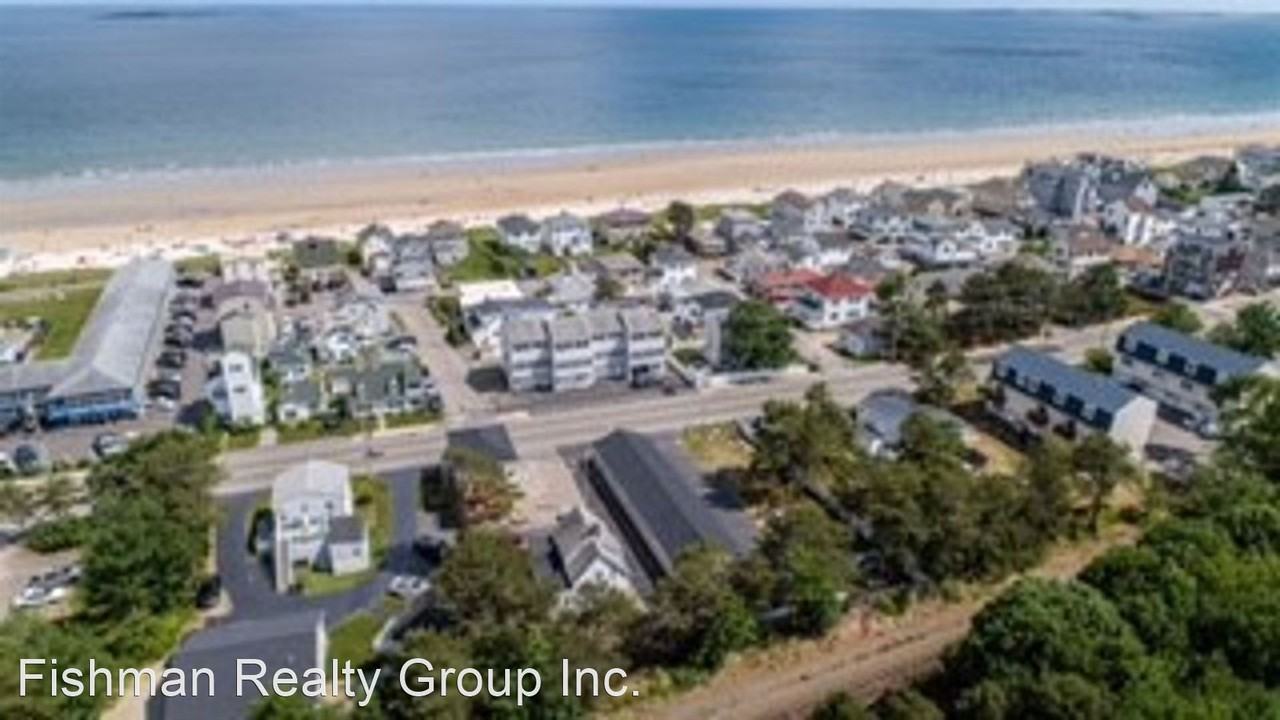 160 E. Grand Ave. - Photo 3 of 13