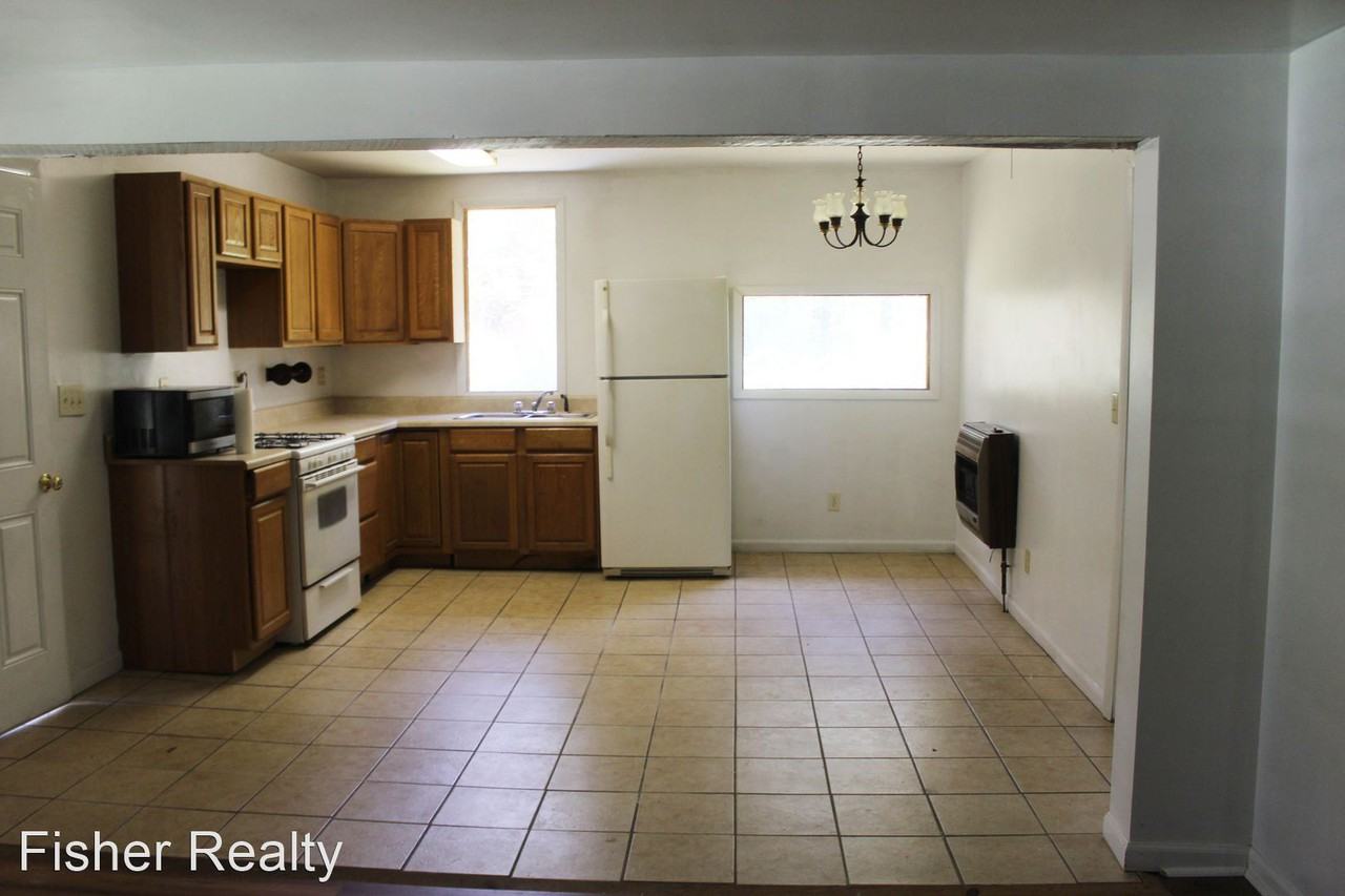 287 Streamside Dr - Photo 2 of 14