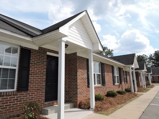 128 Vicky Ln - Photo 2 of 16