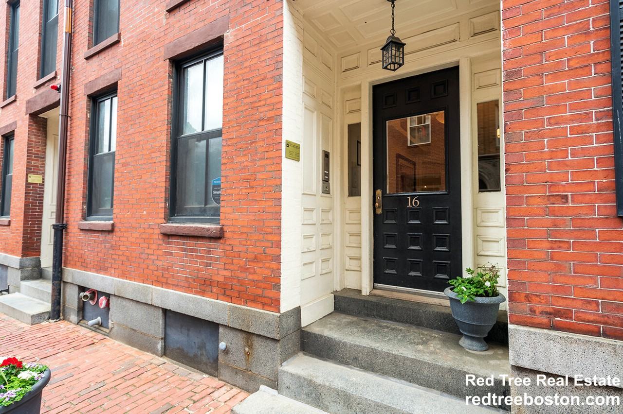 16 Temple St #1 - Photo 2 of 2