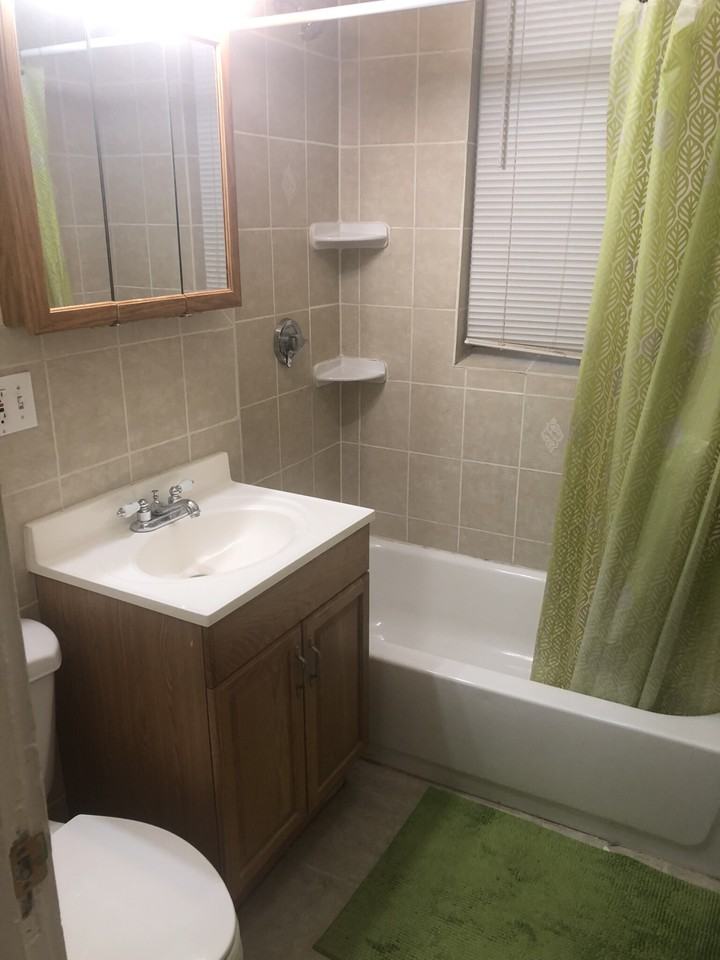 352 Riverway - Photo 2 of 29