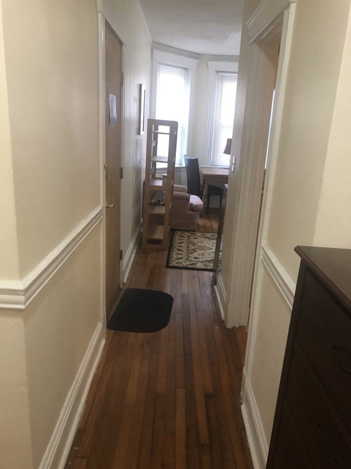 352 Riverway - Photo 3 of 29