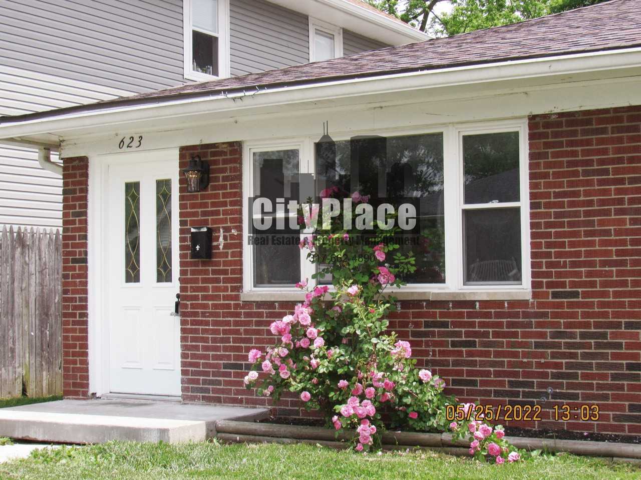 623 N Oxford St - Photo 3 of 13