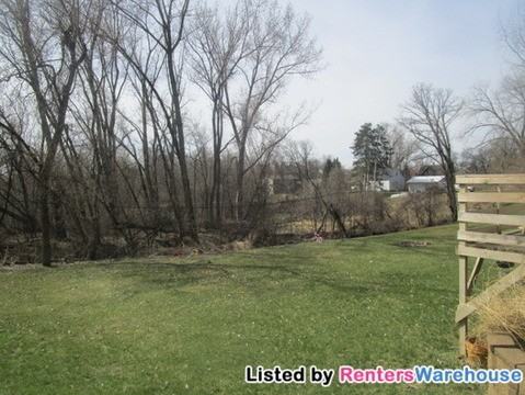 533 3rd Ave SW #1 - Photo 2 of 7