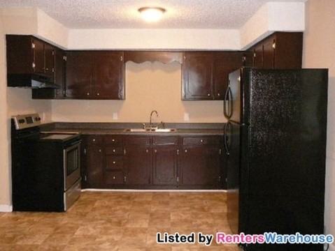 513 Barclay Square Ct - Photo 3 of 9