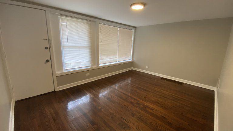 52 E 37th Pl - Photo 3 of 11