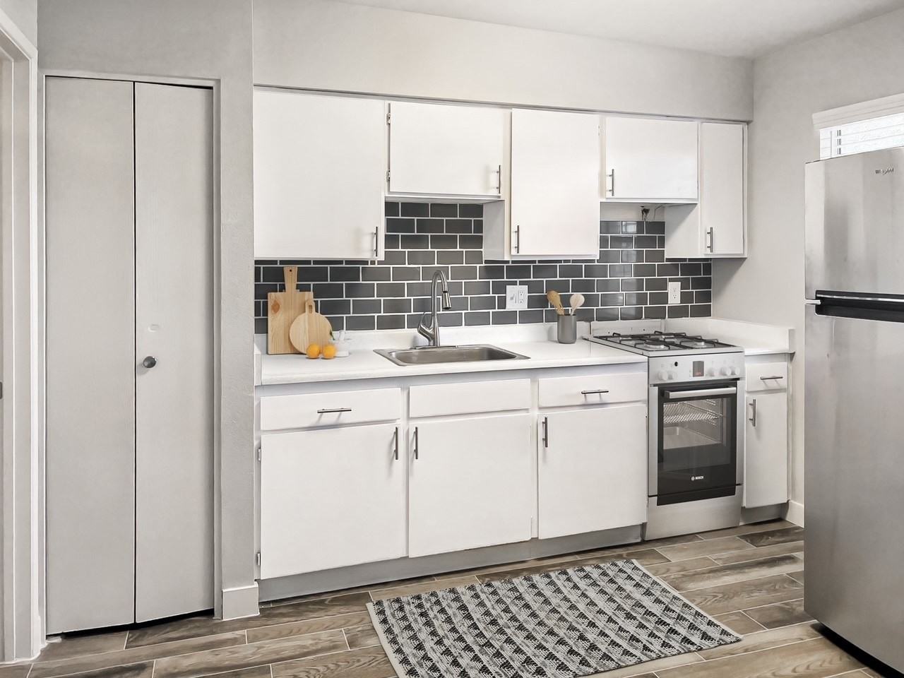 Vista Montana Apartments - Photo 2 of 22