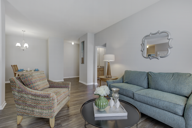 Overlook at Valley Ridge Apartments - Photo 5 of 30