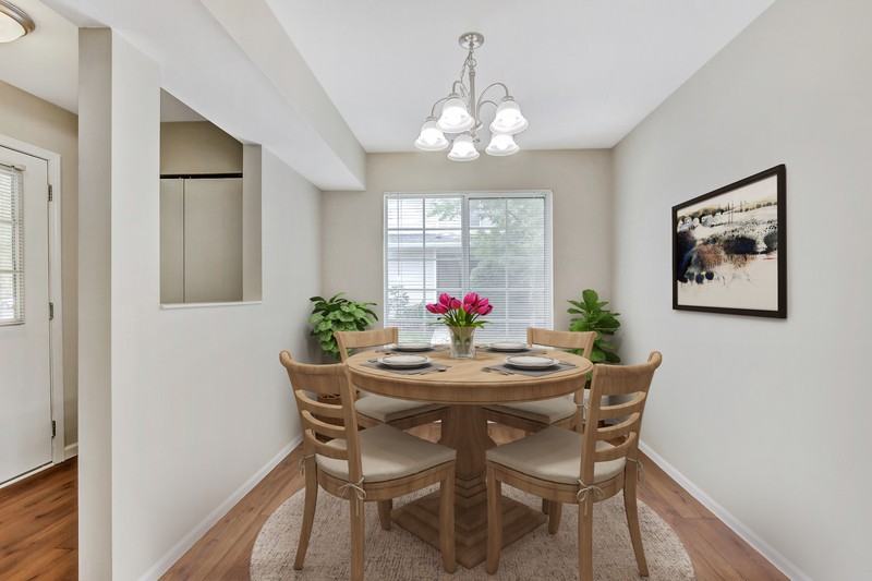 Prinwood Place - Photo 5 of 25