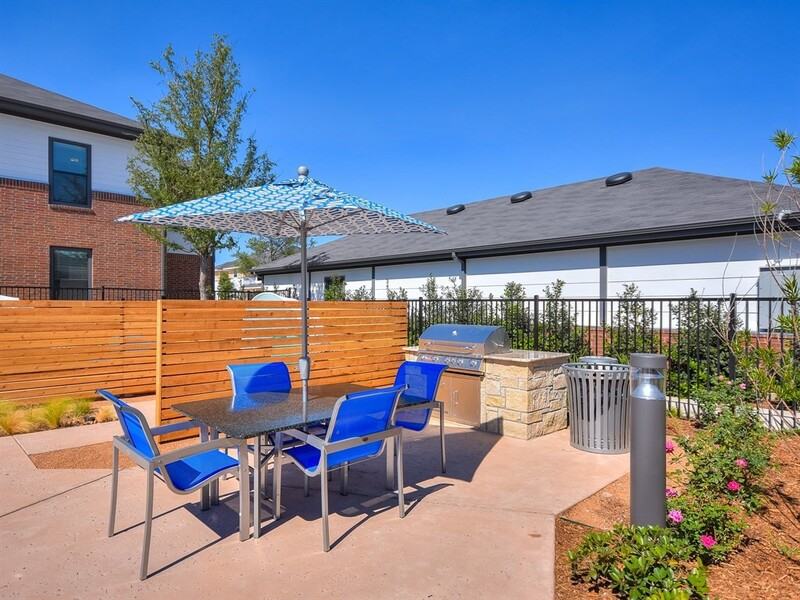 The Emerson Apartments - Photo 7 of 45