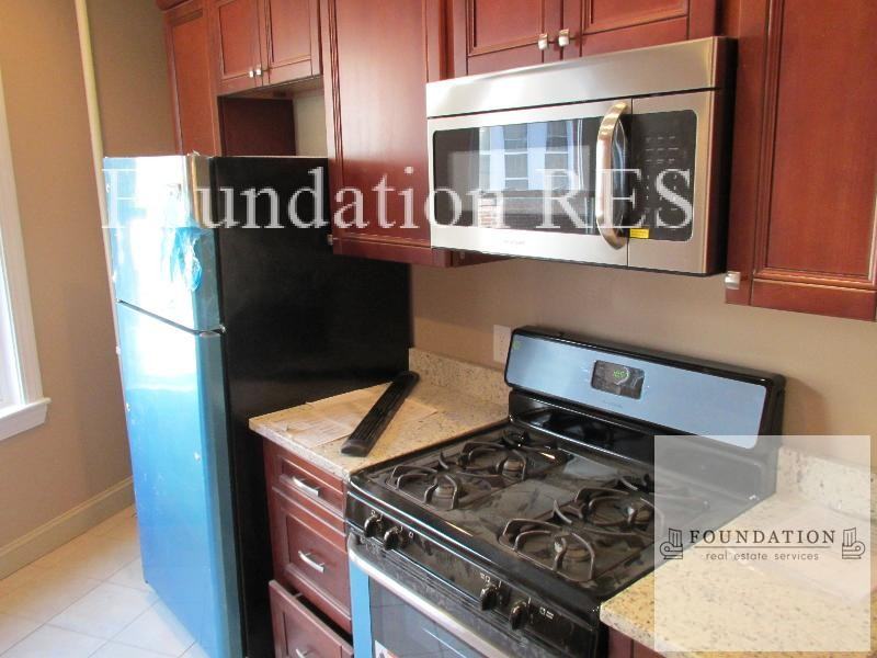 136 Sutherland Rd #1 - Photo 2 of 9