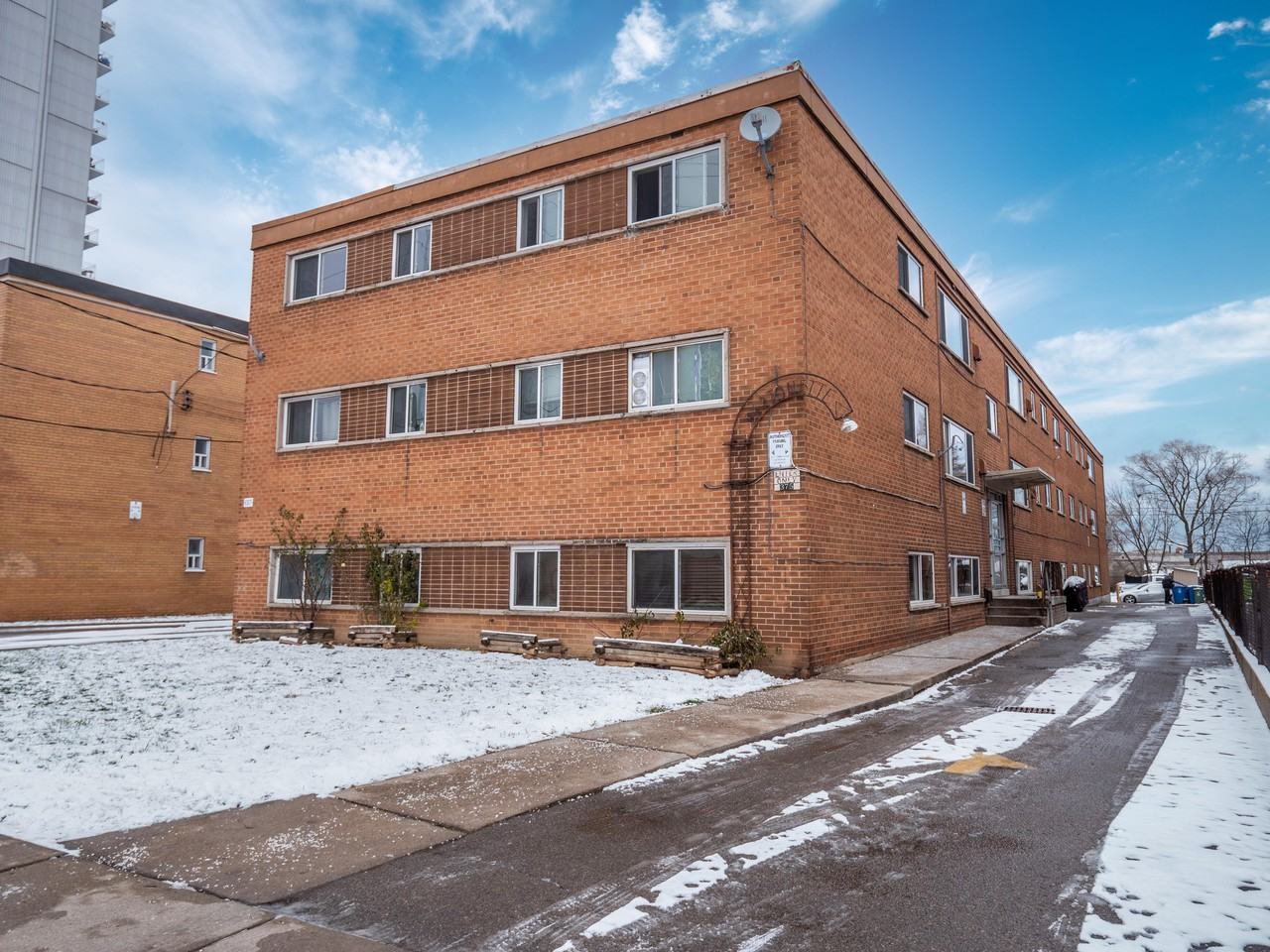 375 Melvin Apartments 375 Melvin Ave, Hamilton, ON L8H 2K6 Zumper