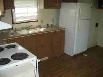 4500 John Sims Rd W - Photo 2 of 5