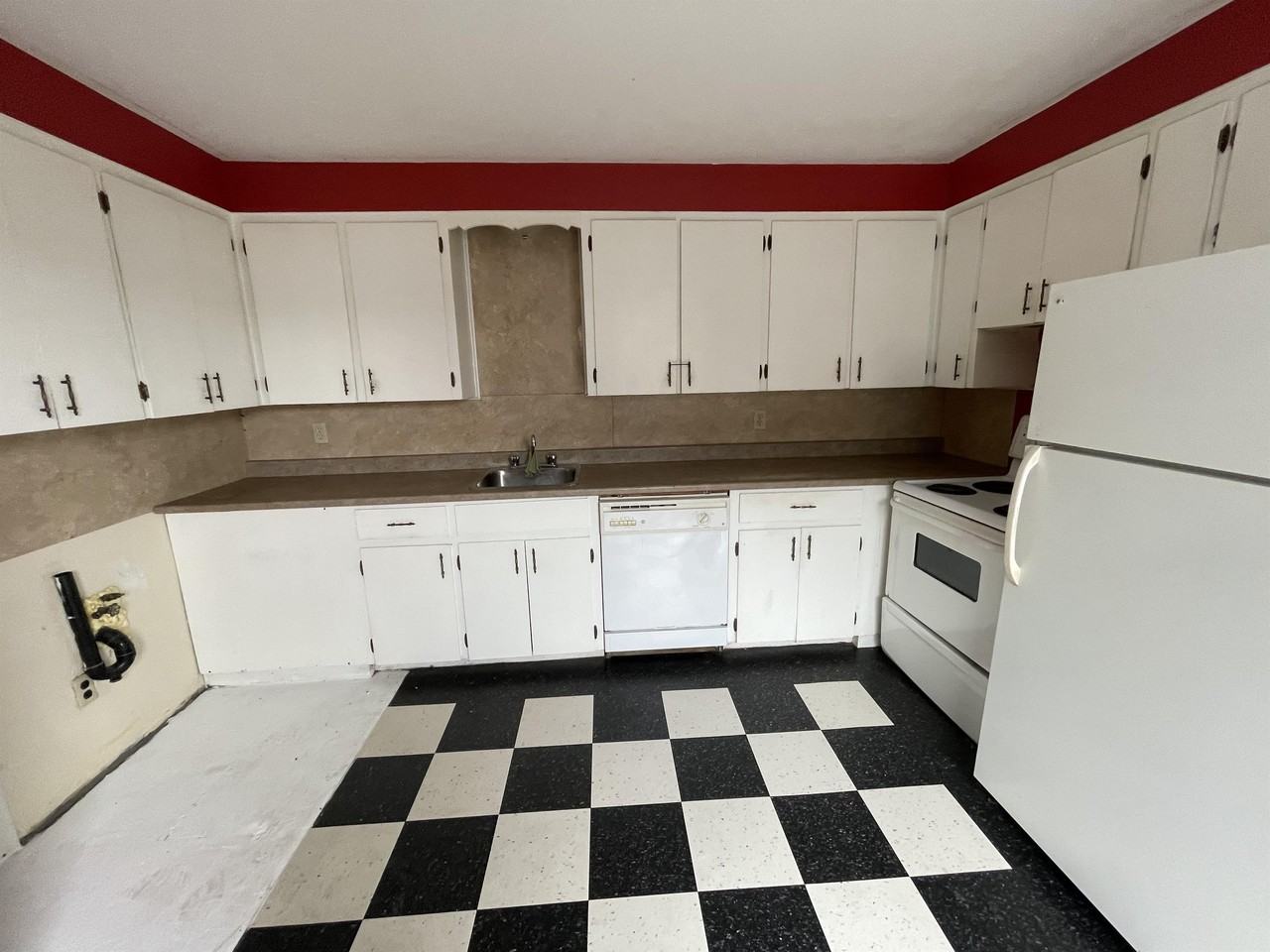 154 Metcalf St #2 - Photo 3 of 16