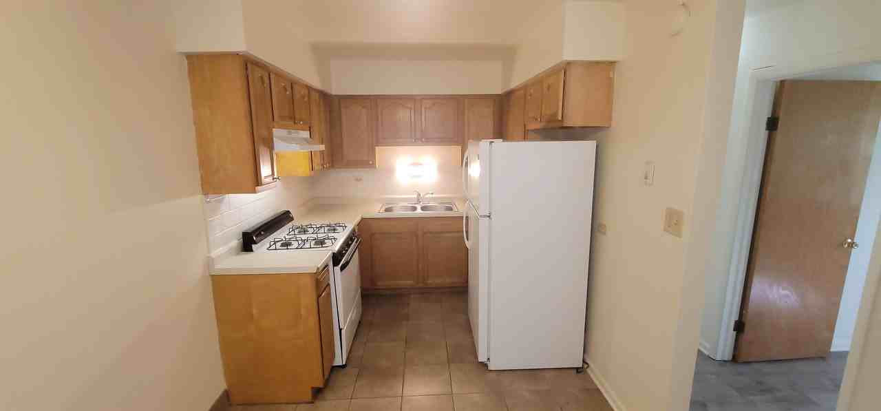 318 W Naperville Rd #4