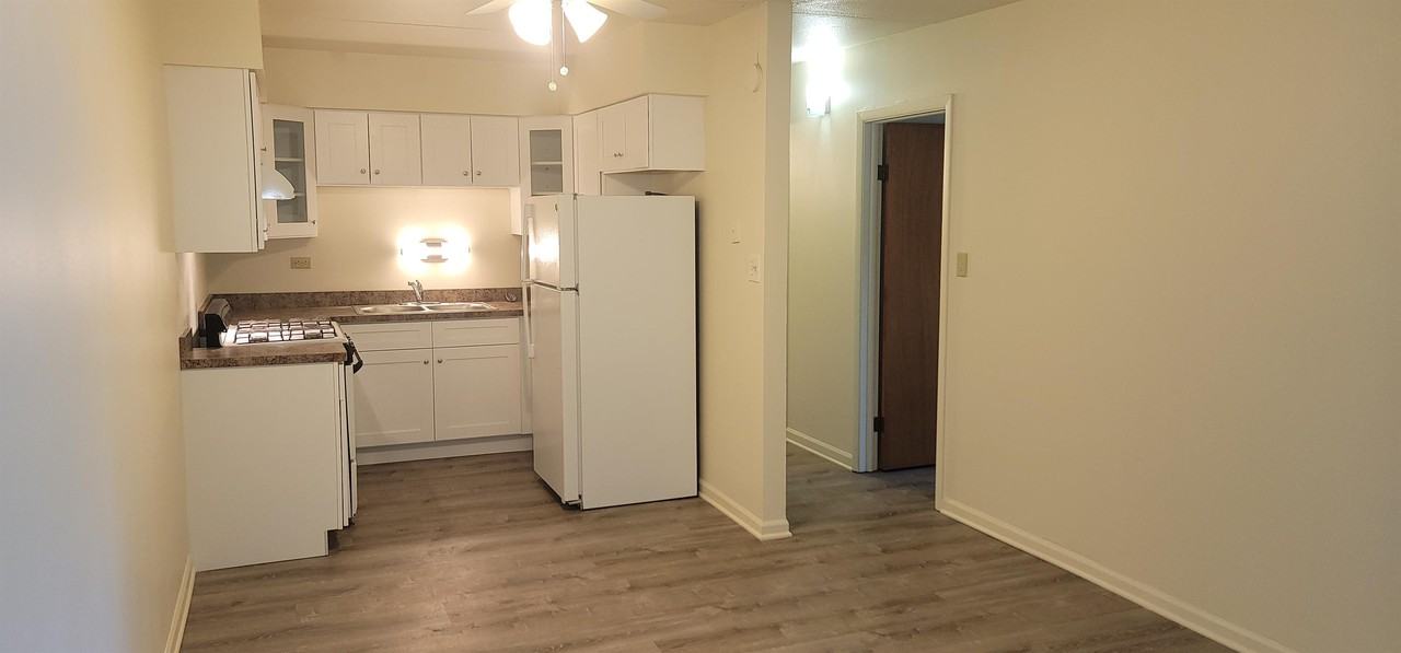 318 W Naperville Rd #5