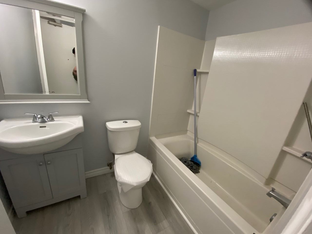 80 Glasier Rd #6 - Photo 5 of 9