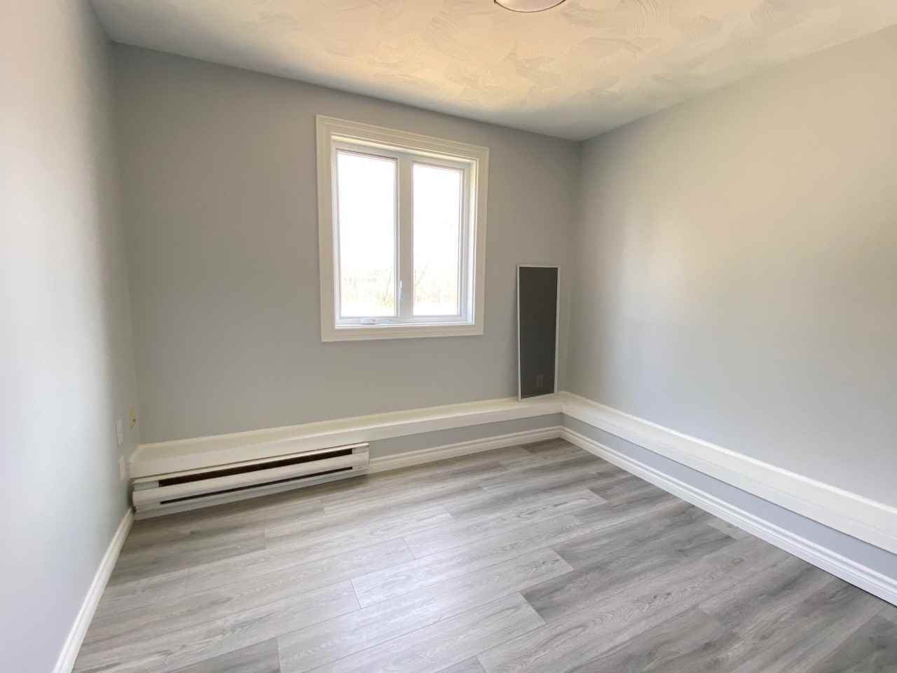 80 Glasier Rd #6 - Photo 6 of 9