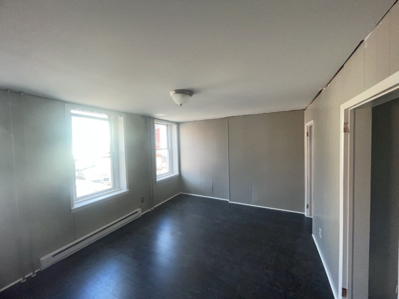 101 N George St #2 - Photo 7 of 24