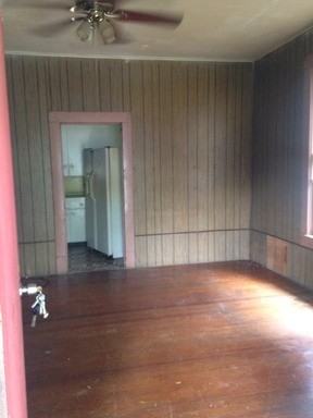2918 Lillian St - Photo 2 of 6