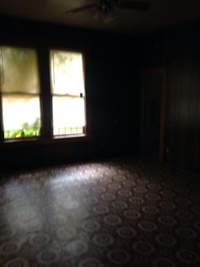 2918 Lillian St - Photo 3 of 6