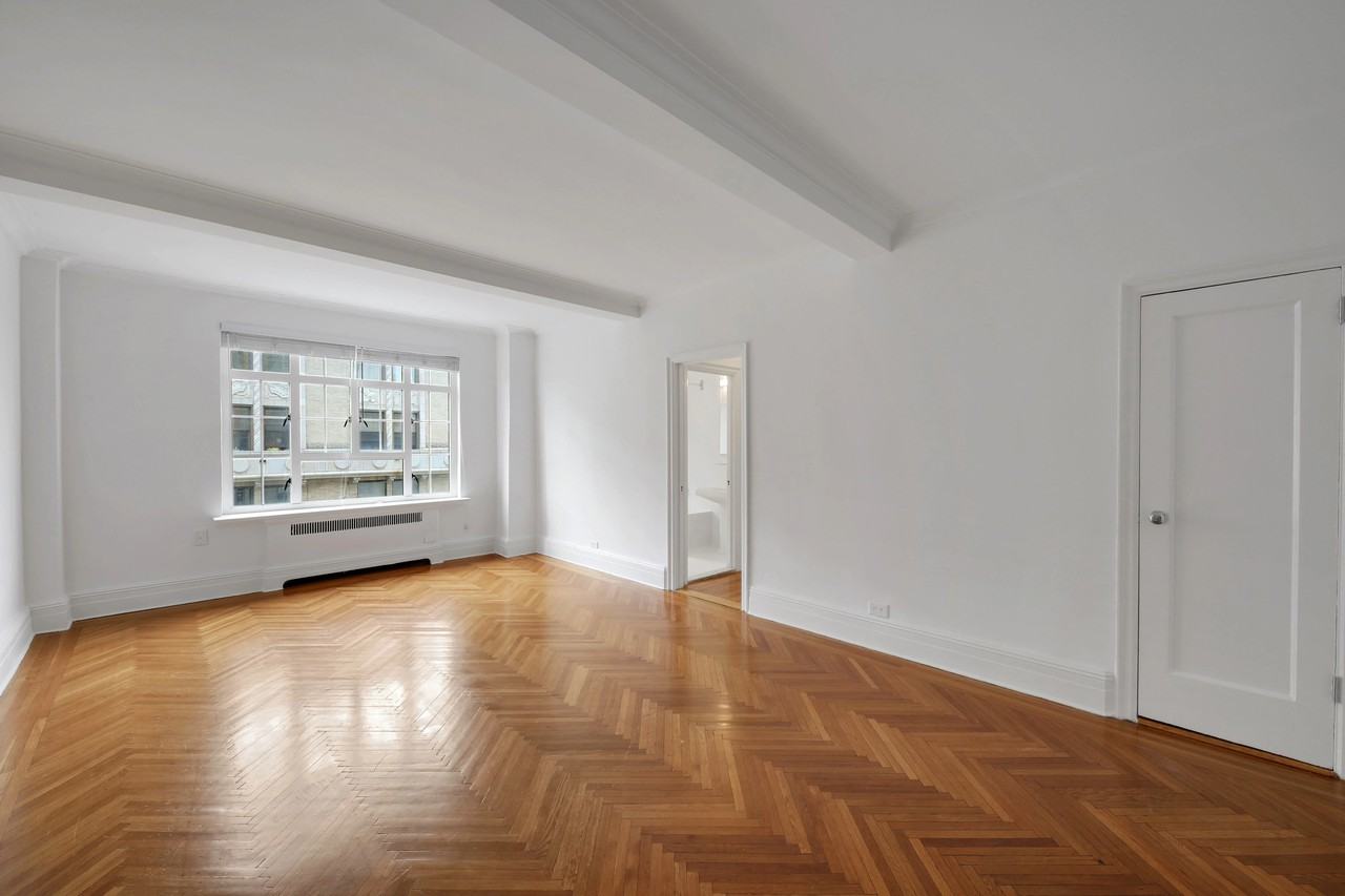 Central Park West & W 84th St #14B - Photo 2 of 11