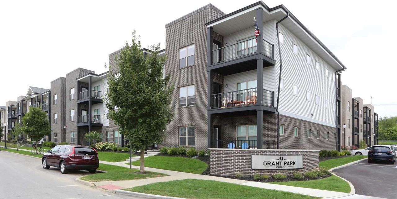 Grant Park - Photo 3 of 50