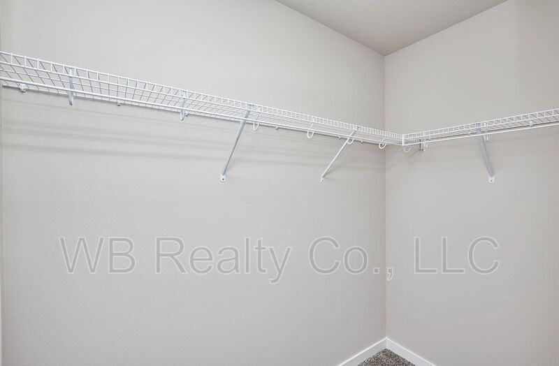 9598 Capstone Ct - Photo 5 of 8