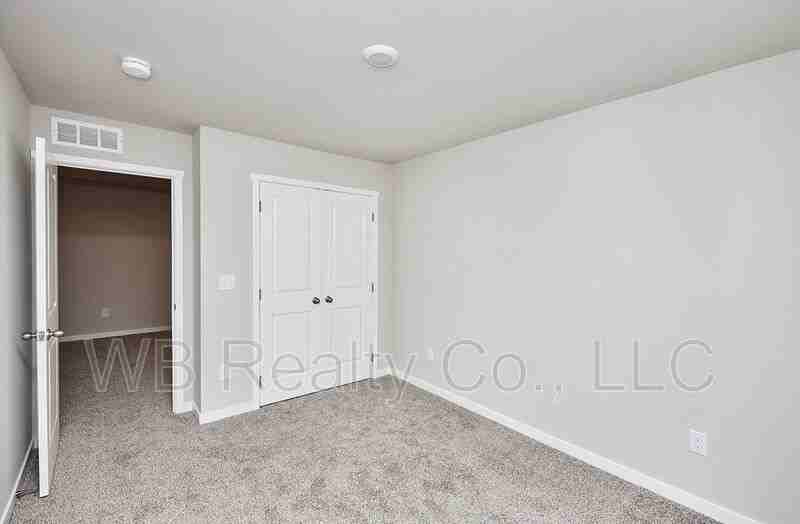 9598 Capstone Ct - Photo 6 of 8