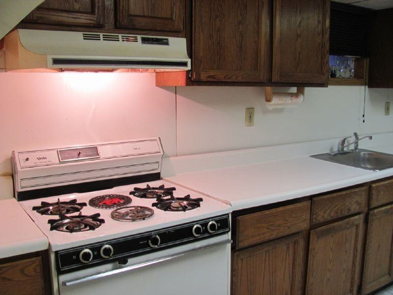 272 Born St - Photo 3 of 10