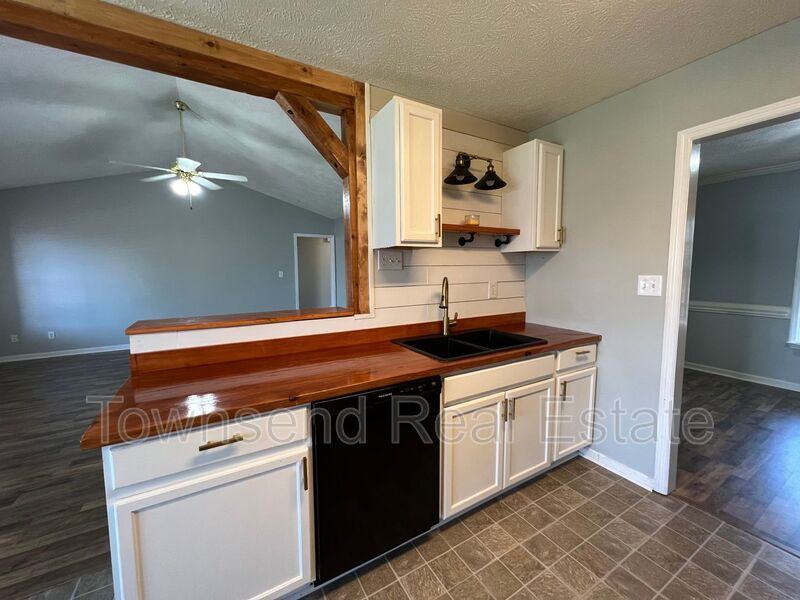 539 Killeen Rd - Photo 5 of 21