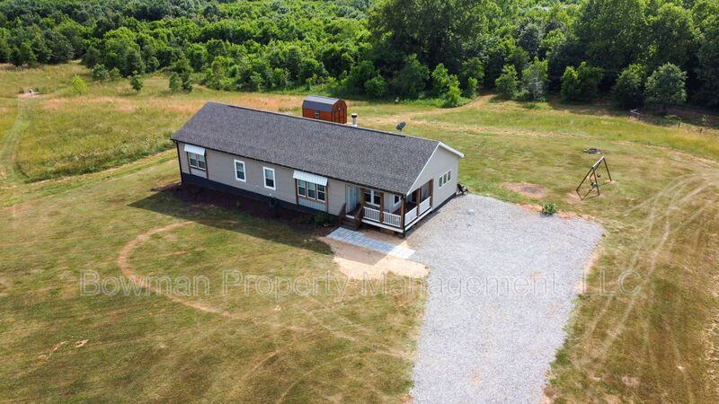 6790 Greensboro Hwy - Photo 3 of 22