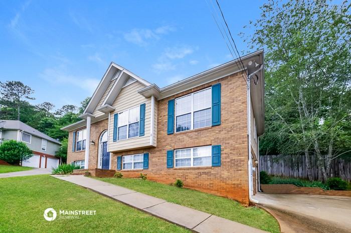 160 Laurel Oak Ln - Photo 2 of 18