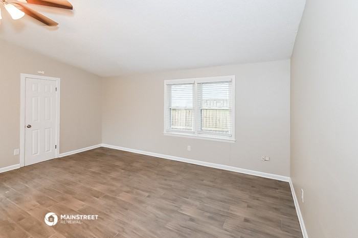 2943 Brandale St - Photo 3 of 14