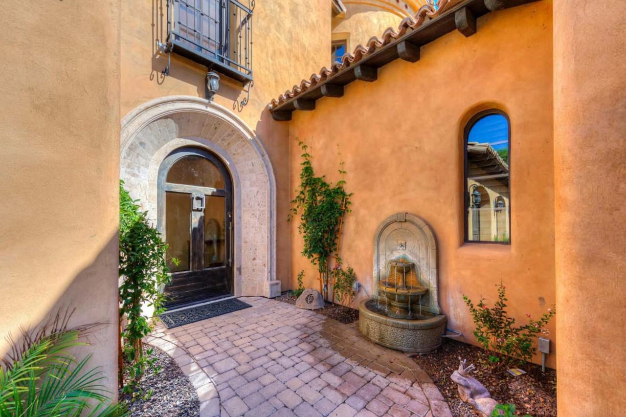 3655 N 59th Pl - Photo 3 of 22